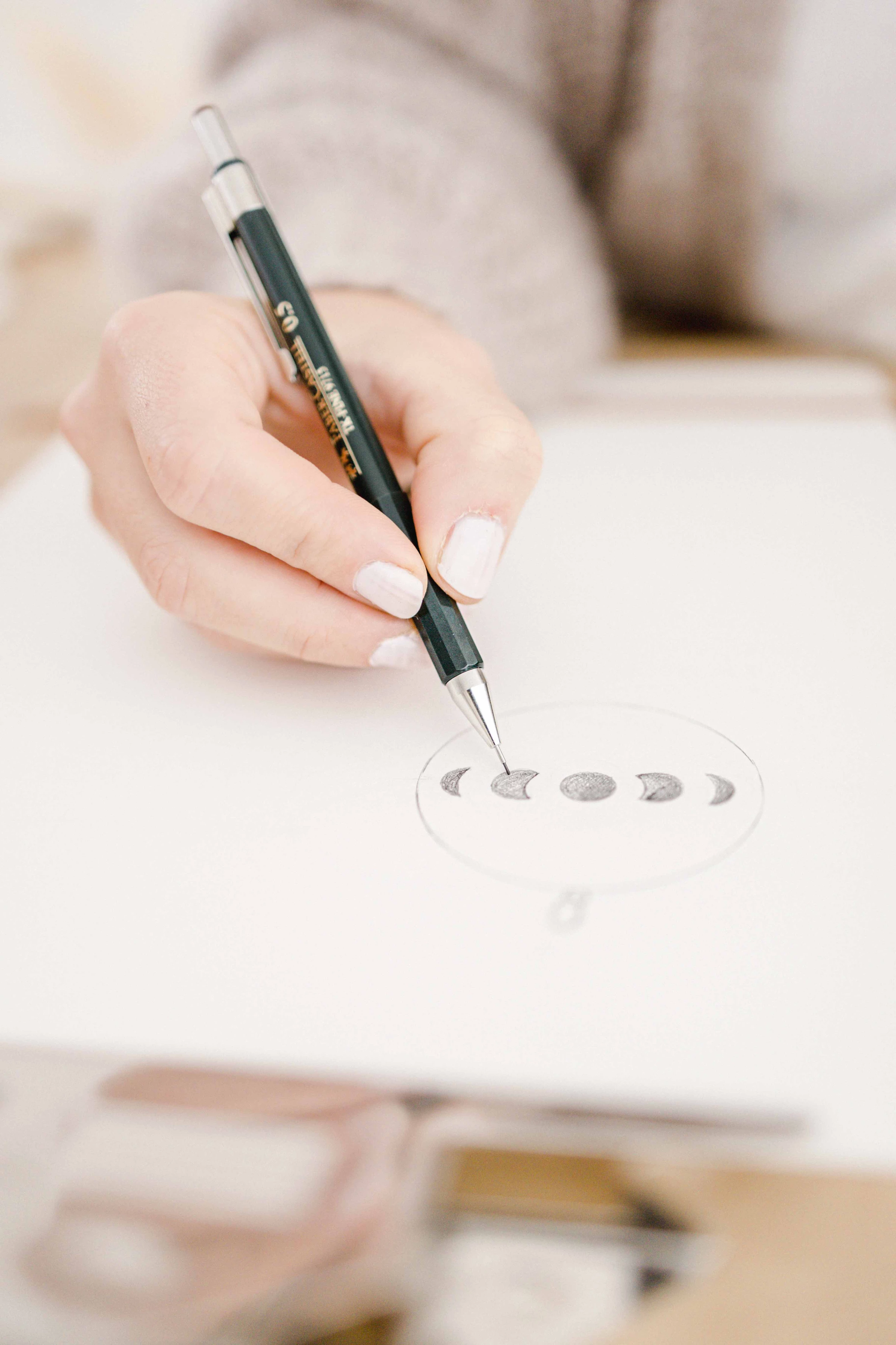 fournitures de bureau stylo papeterie papier matériel de bureau